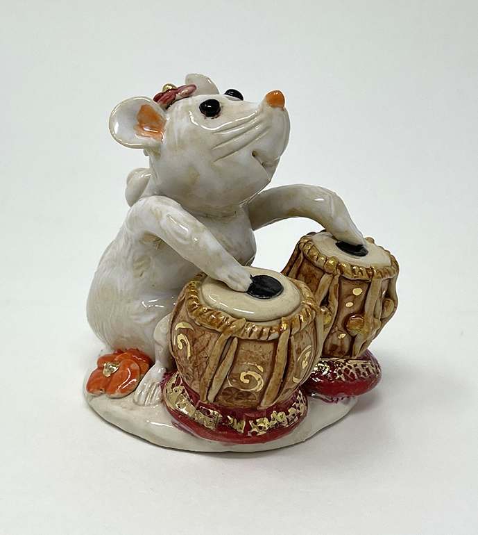 Brigitte Saugstad Mouse-14 ceramic statue, sculpture, mouse -B