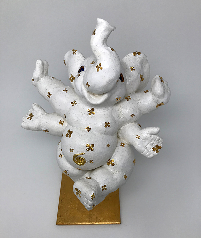 Brigitte Saugstad Ganesha sculpture - with gold daisies