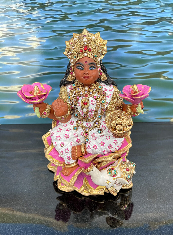 Brigitte Saugstad Lakshmi-3 15x10x11, ceramic statue, sculpture, idol, figurine -B