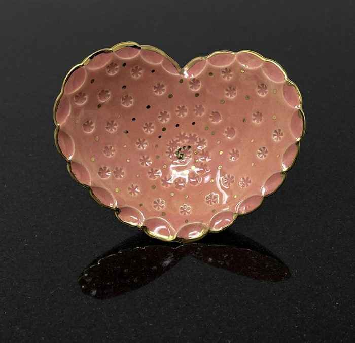 Brigitte Saugstad Papageno-13 heart-pink Vienna, ceramic bowls, handmade, unique, original -A