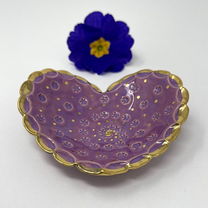 Brigitte Saugstad Papageno-4 heart-violet ceramic bowl, handmade, unique, original -A