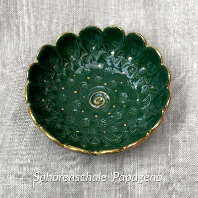 Brigitte Saugstad Papageno-16 round-darkgreen ceramic bowl, handmade, unique, original -B