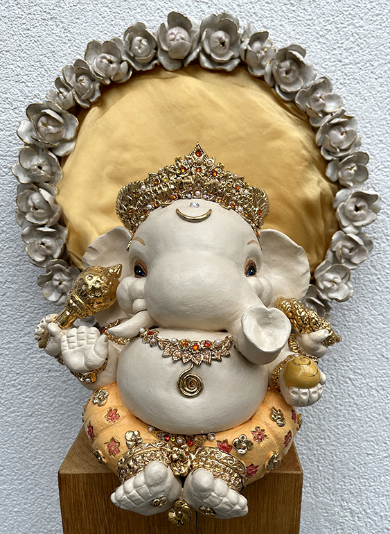 Brigitte Saugstad Ganesha Royal-34, ceramic statue, sculpture, idol, figurine, elephant -A